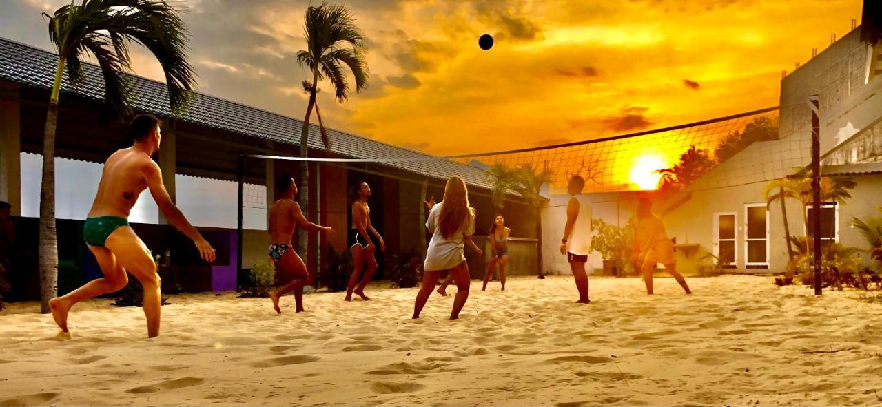 Хостел Mui Ne Hills Backpackers Экстерьер фото